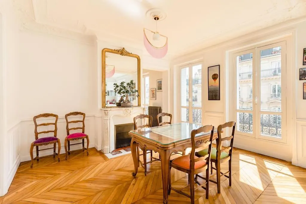 Luxury 1 Bedroom Apartment 700Ft2 Montorgueil/Leshalles Paris