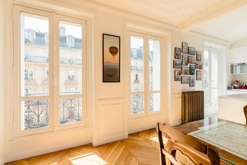 Luxury 1 Bedroom Apartment 700Ft2 Montorgueil/Leshalles Paris