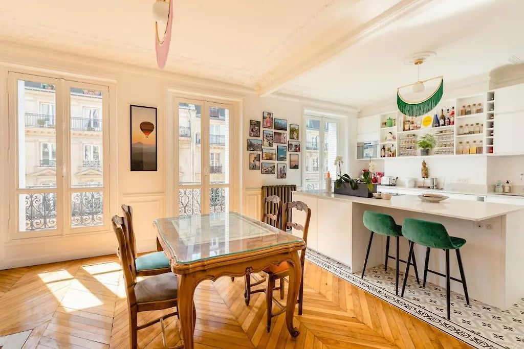 Luxury 1 Bedroom Apartment 700Ft2 Montorgueil/Leshalles Paris